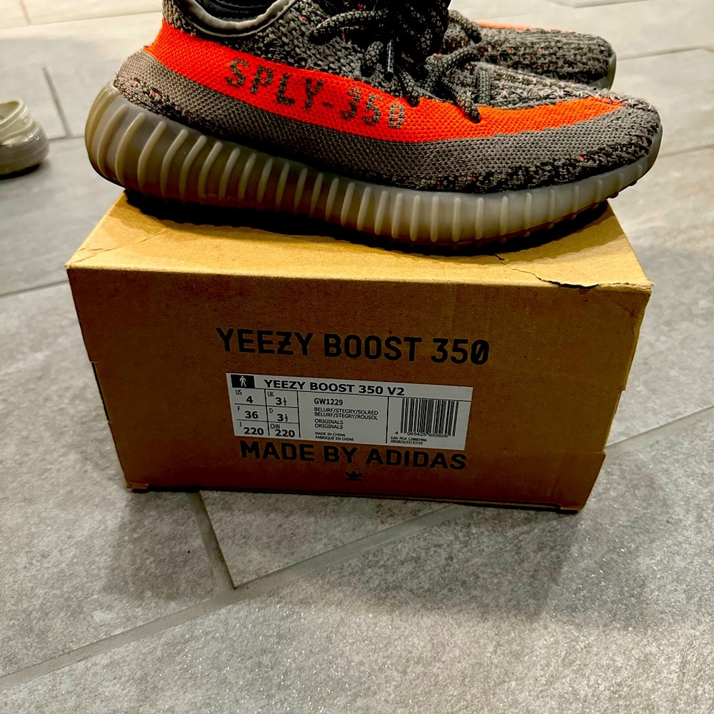 Yeezy boost 350 only wore twice